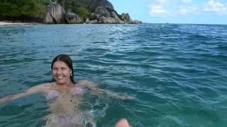 StudiVicky Vicky in the sea