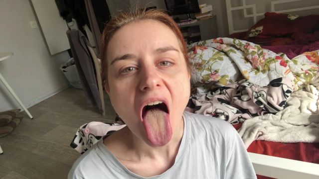 Sperma auf meiner Zunge bitte